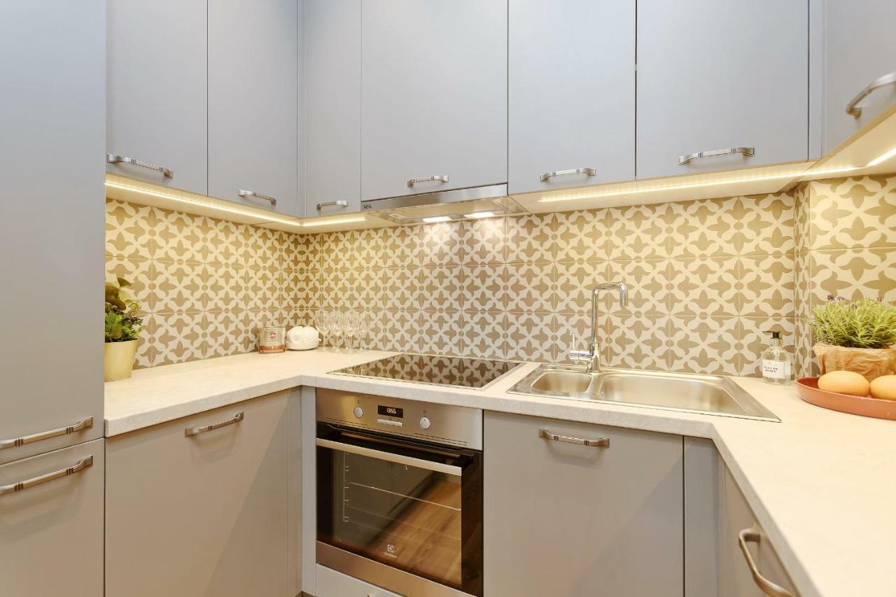 リガDzirnavu Residenseアパートメント エクステリア 写真